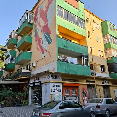 Lift Tirana
